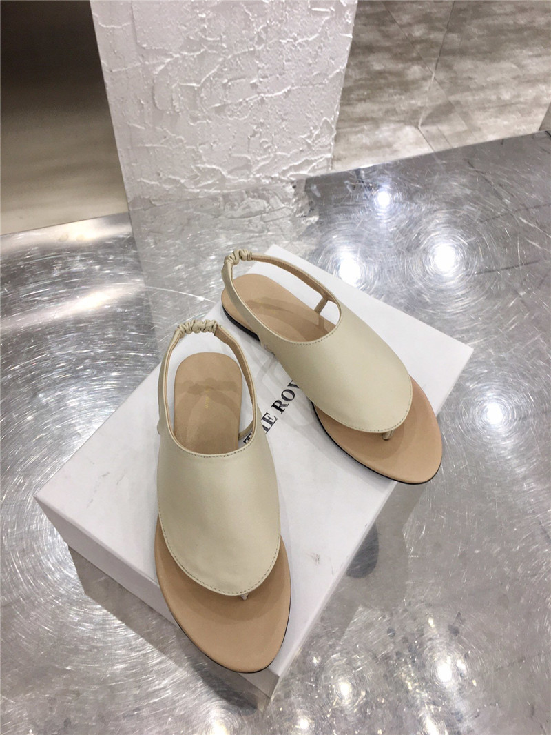 Jacquemus Sac Chiquito THE ROW Ravello sandals Boutique Soldes